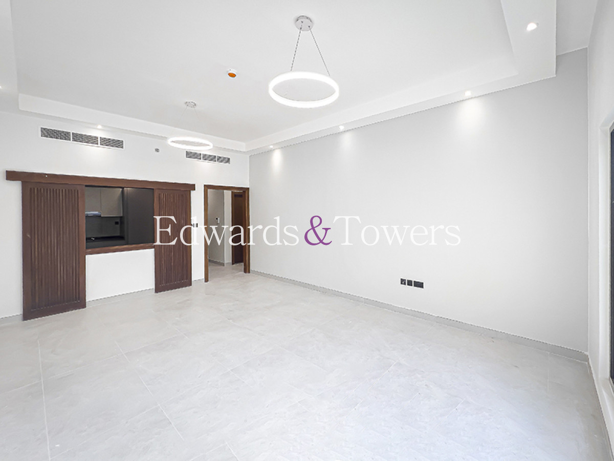 property sales Emirates Hills
