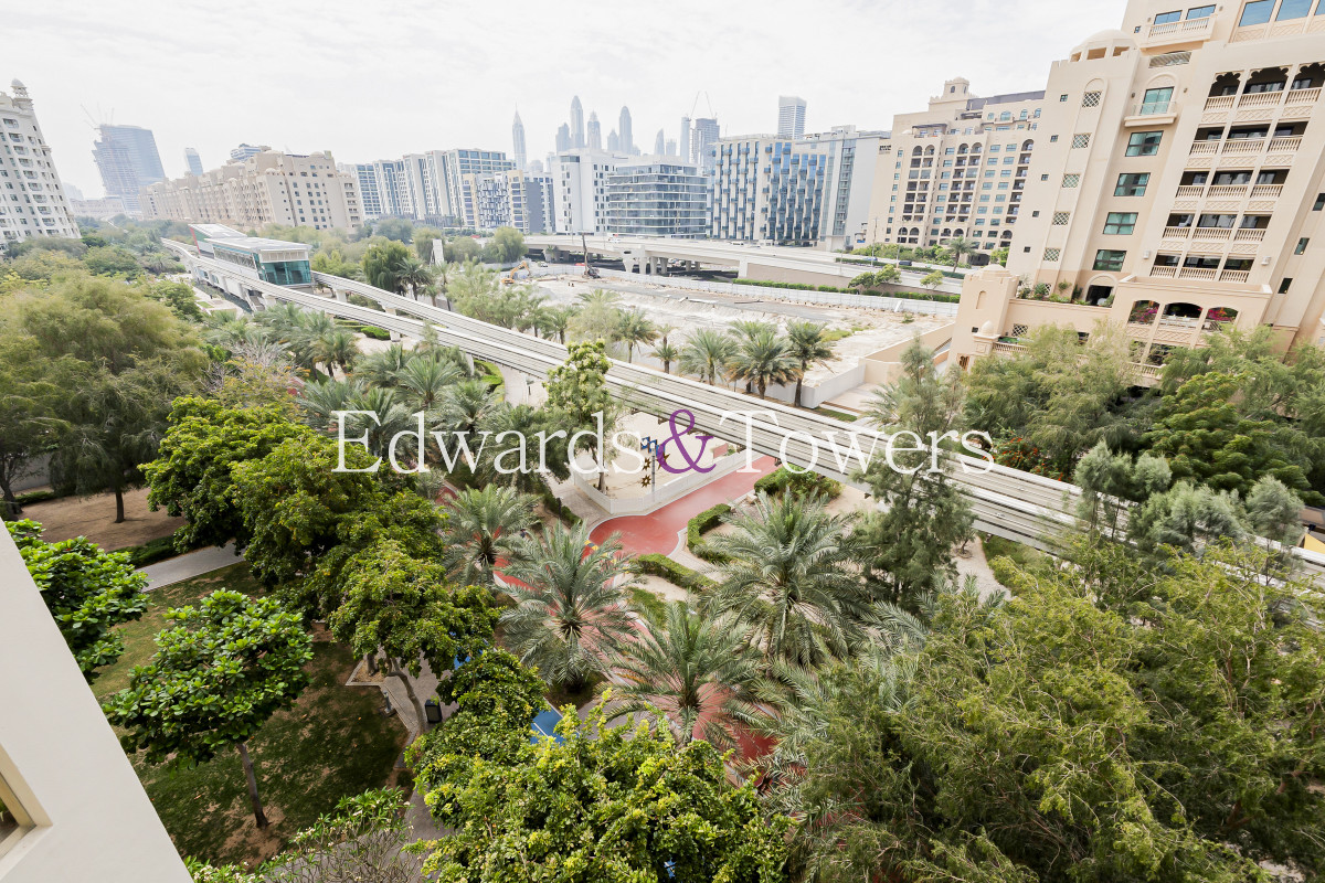 property sales Emirates Hills