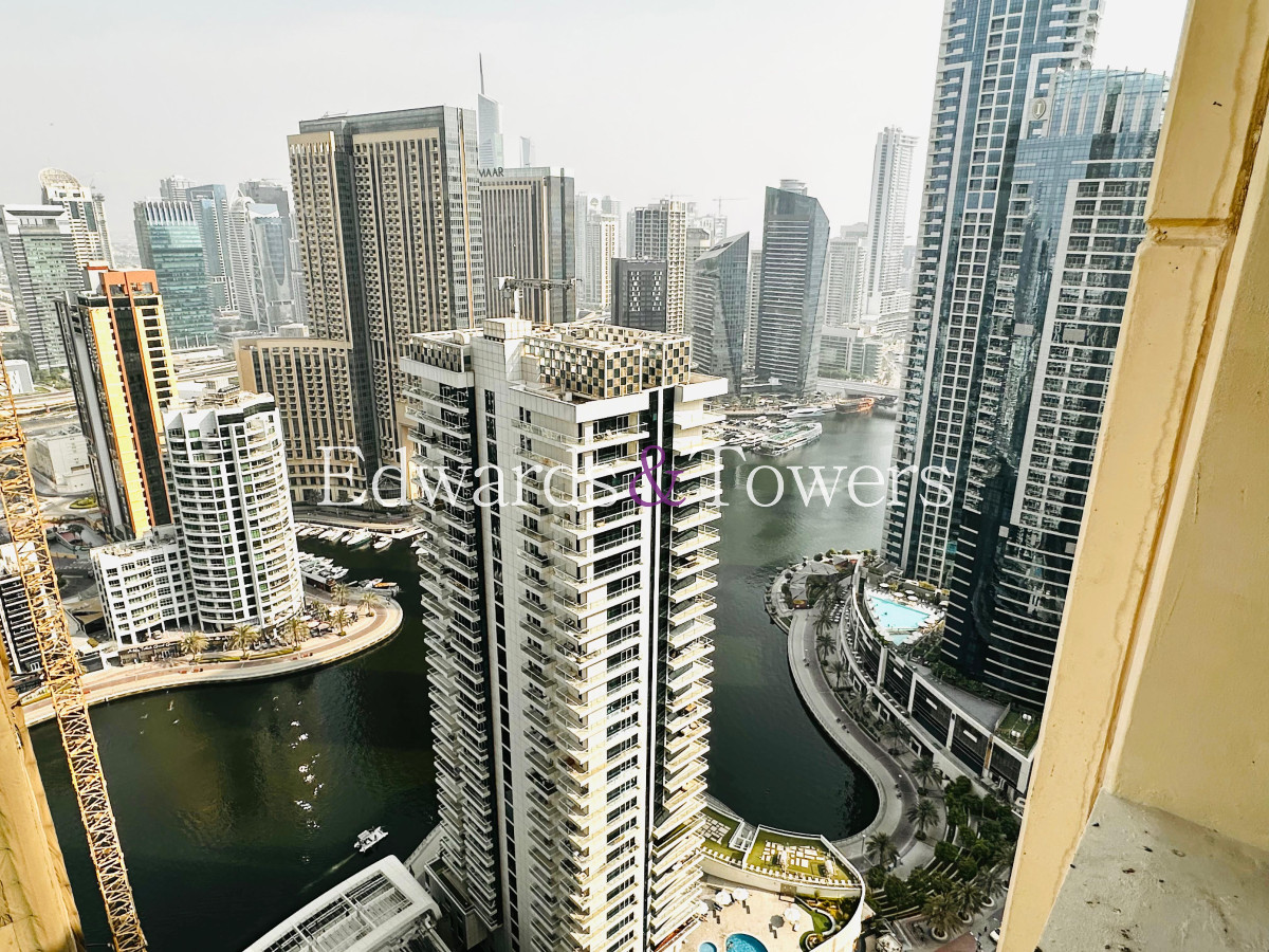 property sales Emirates Hills